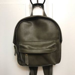 Universal Thread mini backpack